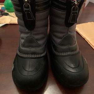 Gently used North face winter boots